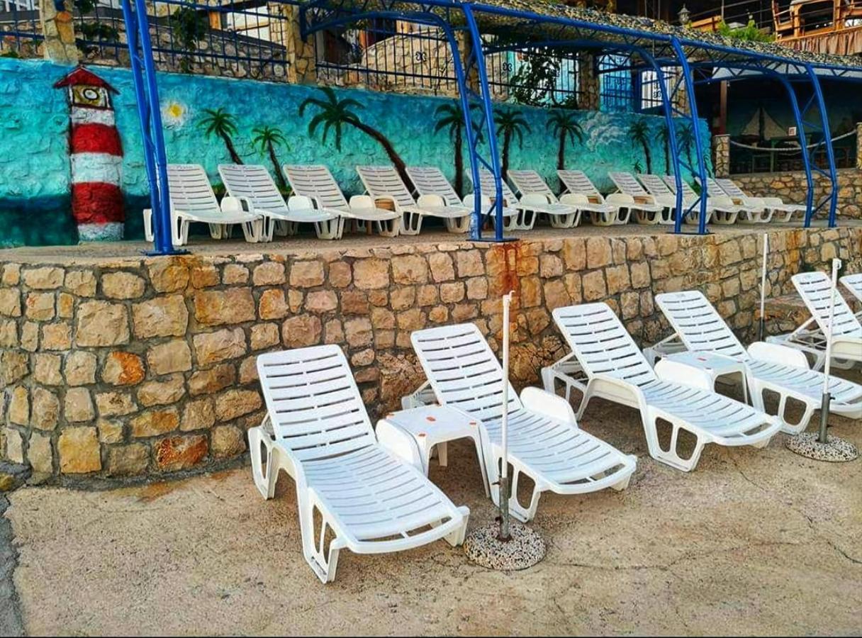 Hotel Victoria بار المظهر الخارجي الصورة