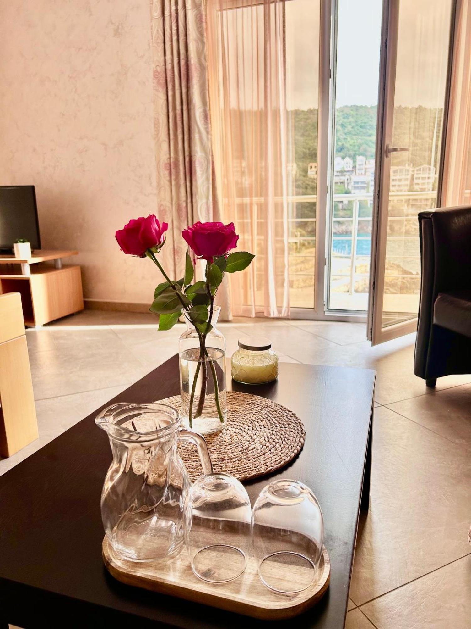 Hotel Victoria بار المظهر الخارجي الصورة