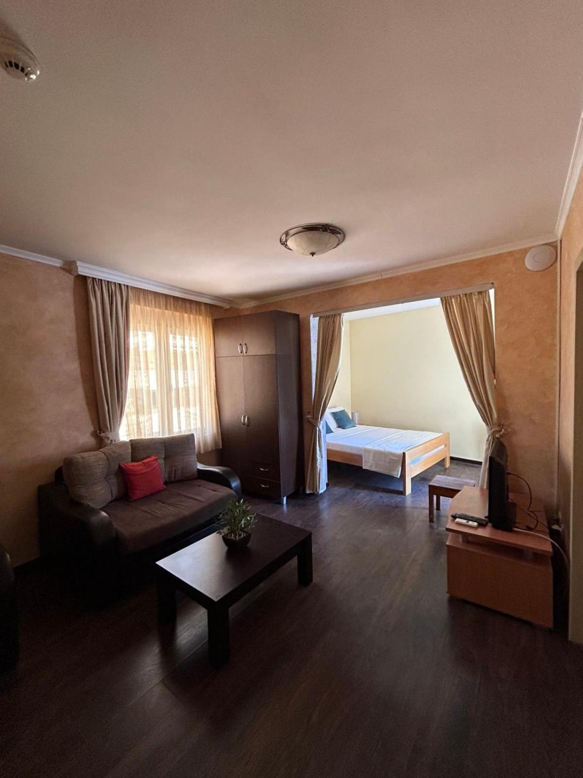 Hotel Victoria بار الغرفة الصورة
